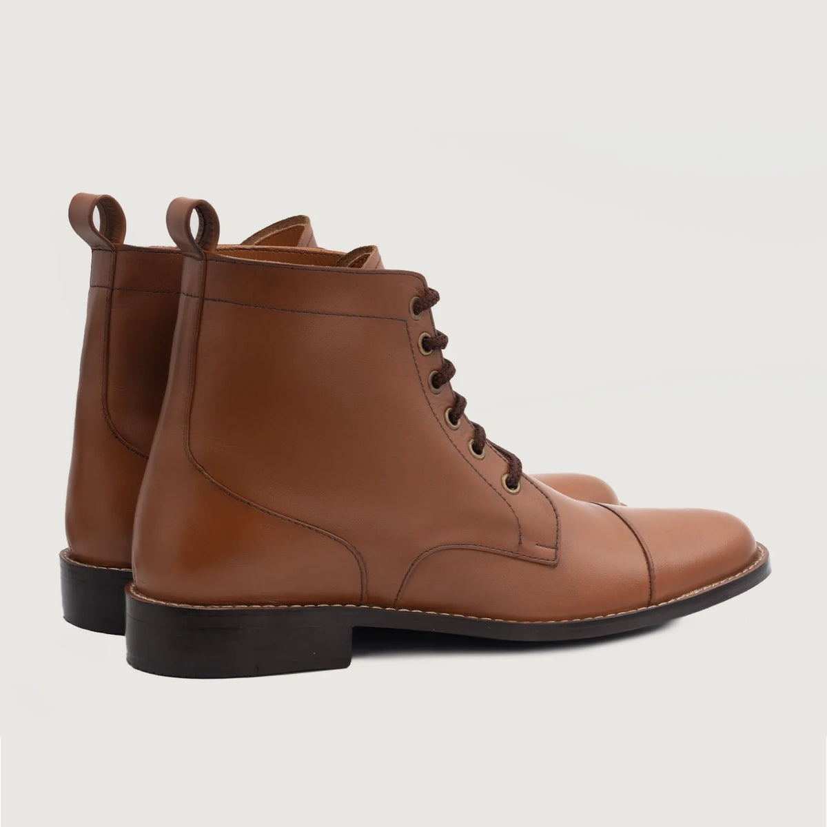 Knight Derby Kafe e çelët Çizme lëkure për Meshkuj For Men - Pjesë e pasme e thembrës e përforcuar dhe qepje dyshe precize