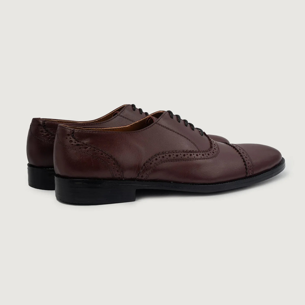High-Traction Rubber Outsole & Lug Tread Pattern on Greyson Brogues Oxford Vishnje Këpucë lëkure për Meshkuj For Men