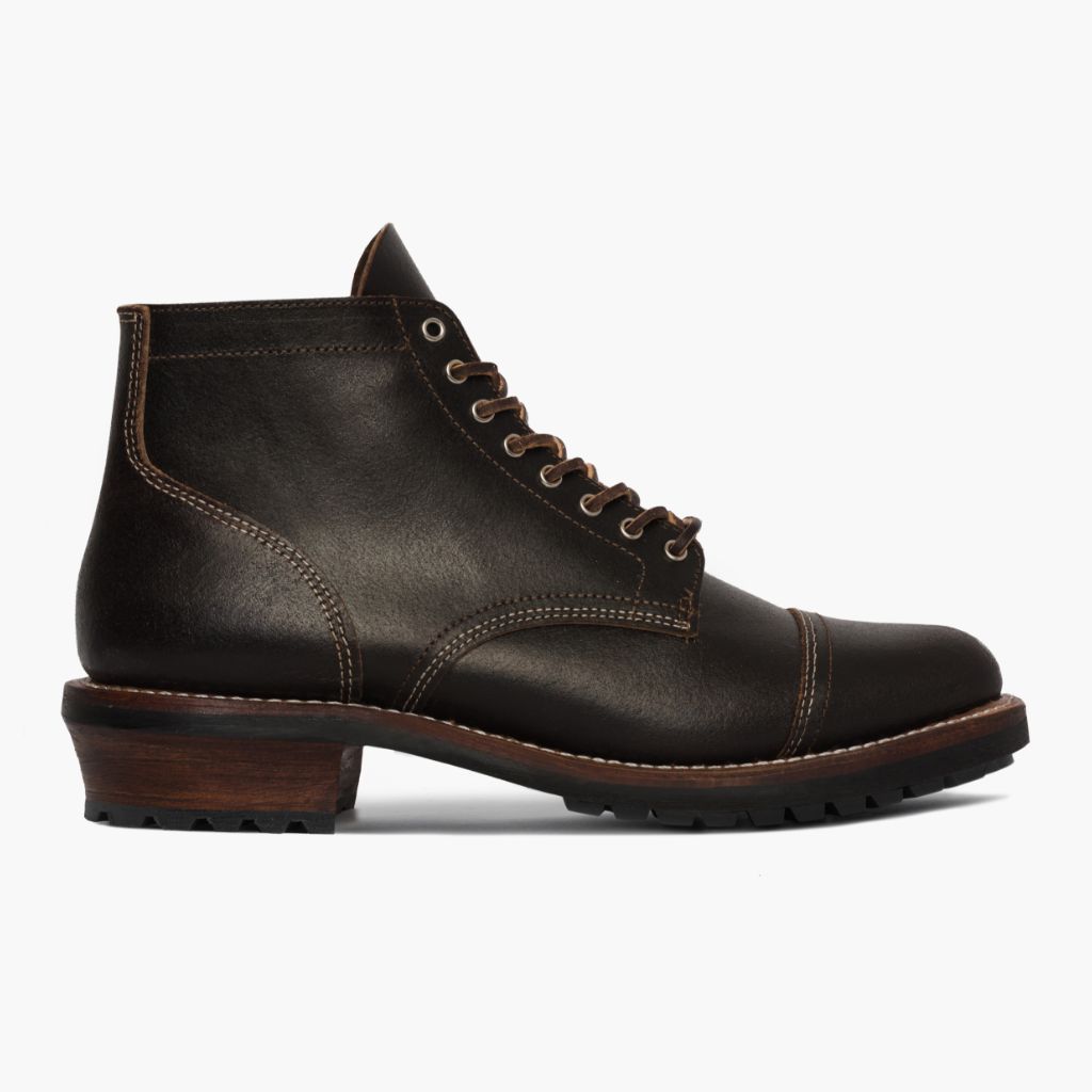 Classic Full-Grain leather Boots - Strukturë e qepur Goodyear welt dhe maja e këpucës