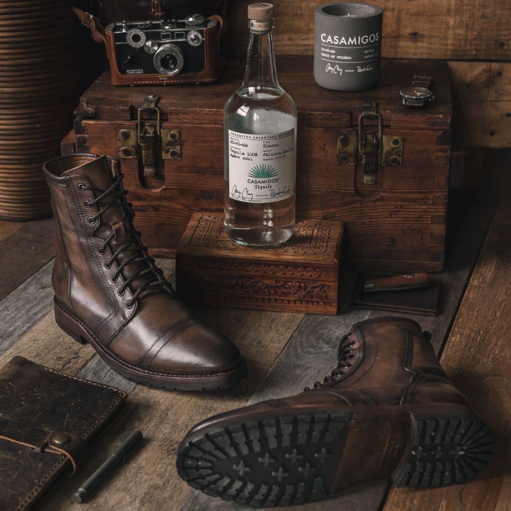 Pamje e veshur në trup:  Casa Moto Anejo Çizme lëkure për Meshkuj në model në dritë natyrale dite