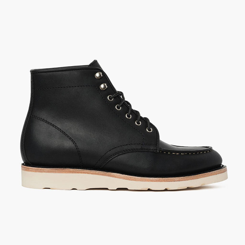 Diplomat E zezë Matte Leather Boots për meshkuj