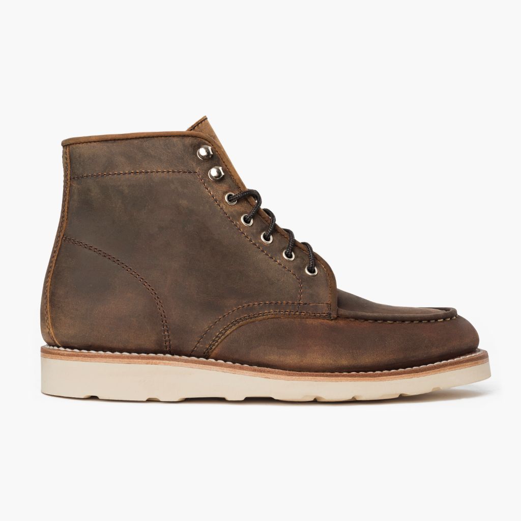 Classic Full-Grain leather Boots - Strukturë e qepur Goodyear welt dhe maja e këpucës