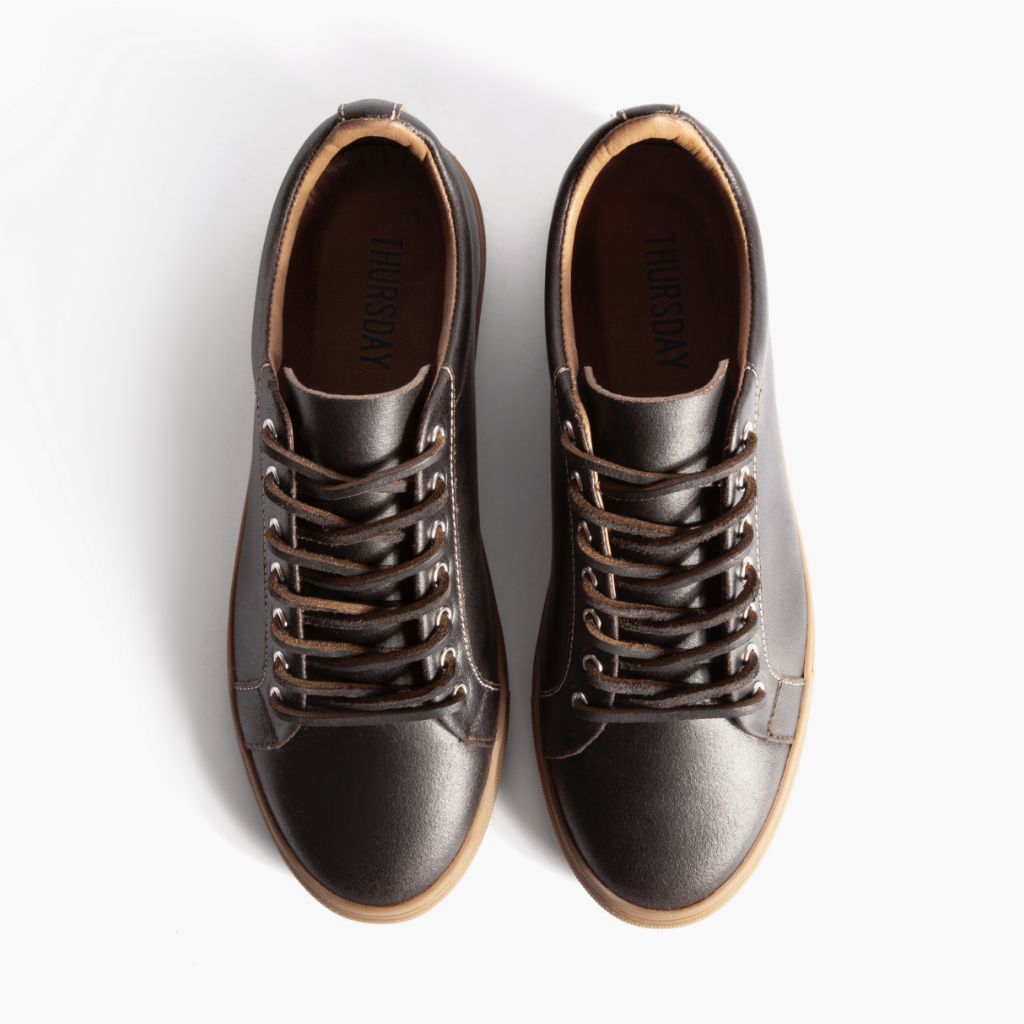 Premier Low Top Cacao Atlete lëkure për Meshkuj For Men - Pjesë e pasme e thembrës e përforcuar dhe qepje dyshe precize