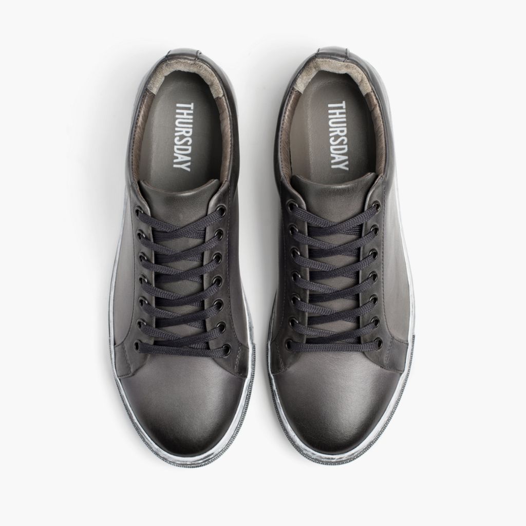 Premier Low Top Distressed Grey Atlete lëkure për Meshkuj For Men - Pjesë e pasme e thembrës e përforcuar dhe qepje dyshe precize