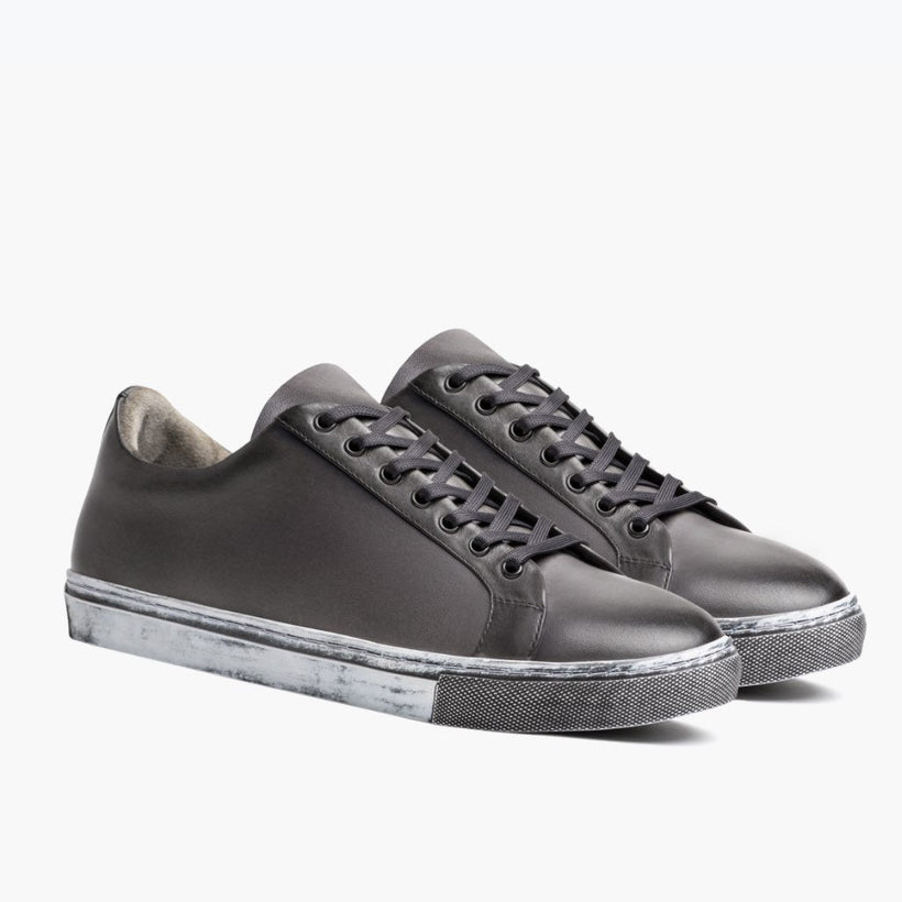Premier Low Top Distressed Grey Leather Sneakers për meshkuj