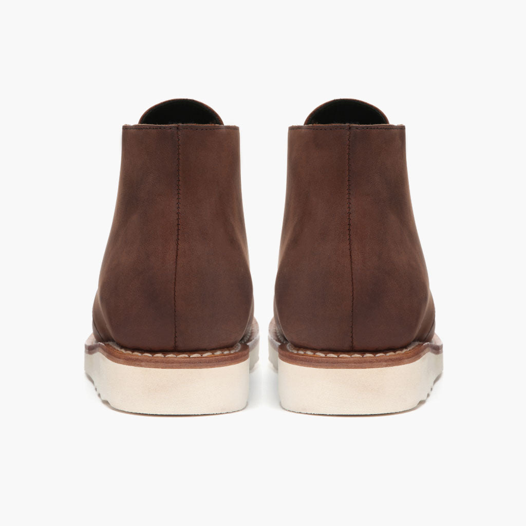High-Traction Rubber Outsole & Lug Tread Pattern on Scout Arizona Adobe Çizme lëkure për Meshkuj For Men