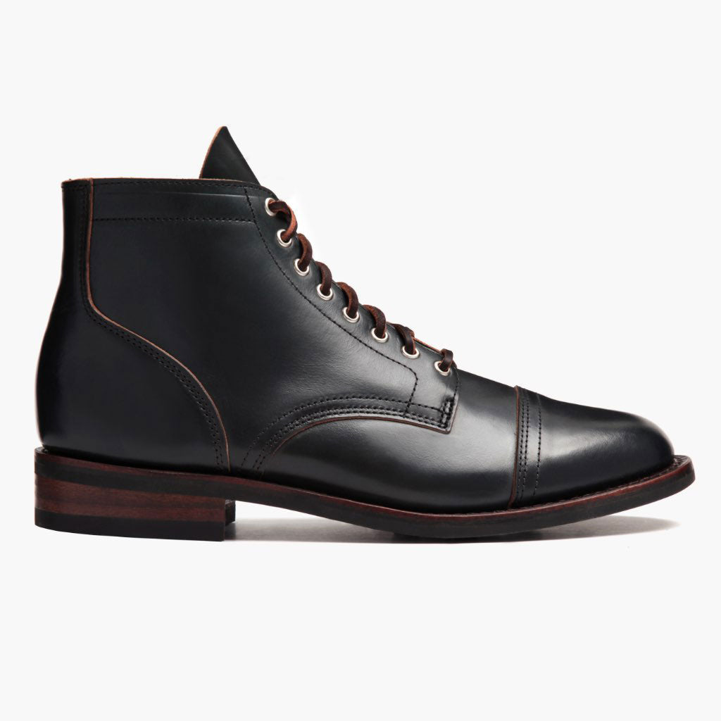 Classic Full-Grain leather Boots - Strukturë e qepur Goodyear welt dhe maja e këpucës