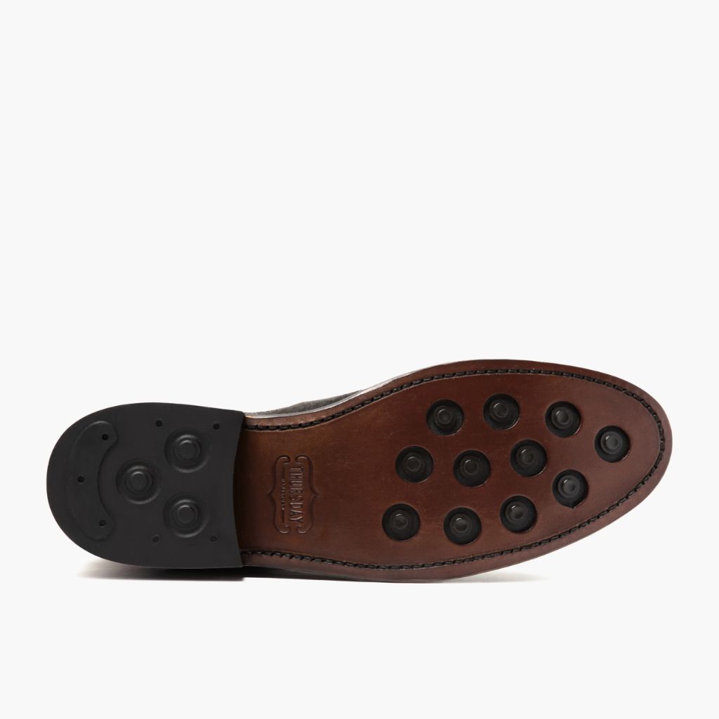 High-Traction Rubber Outsole & Lug Tread Pattern on Cavalier Shadow Grey Çizme lëkure për Meshkuj