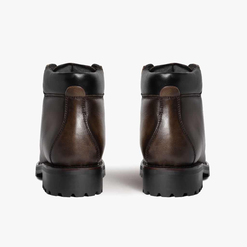 High-Traction Rubber Outsole & Lug Tread Pattern on Commander Jasper Çizme lëkure për Meshkuj