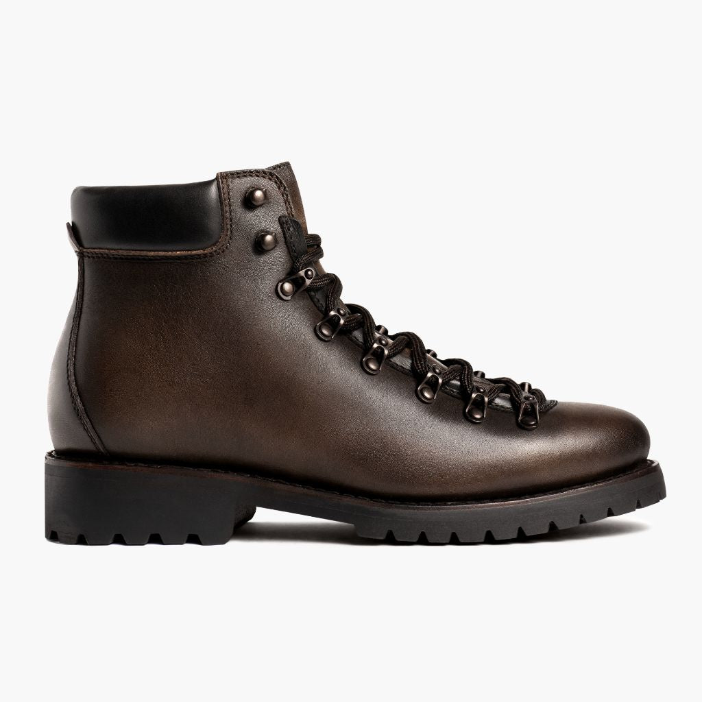 Classic Full-Grain leather Boots - Strukturë e qepur Goodyear welt dhe maja e këpucës