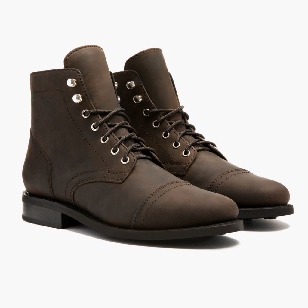 Classic Full-Grain leather Boots - Strukturë e qepur Goodyear welt dhe maja e këpucës