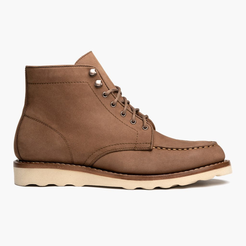 Diplomat Pebble Leather Boots për femra