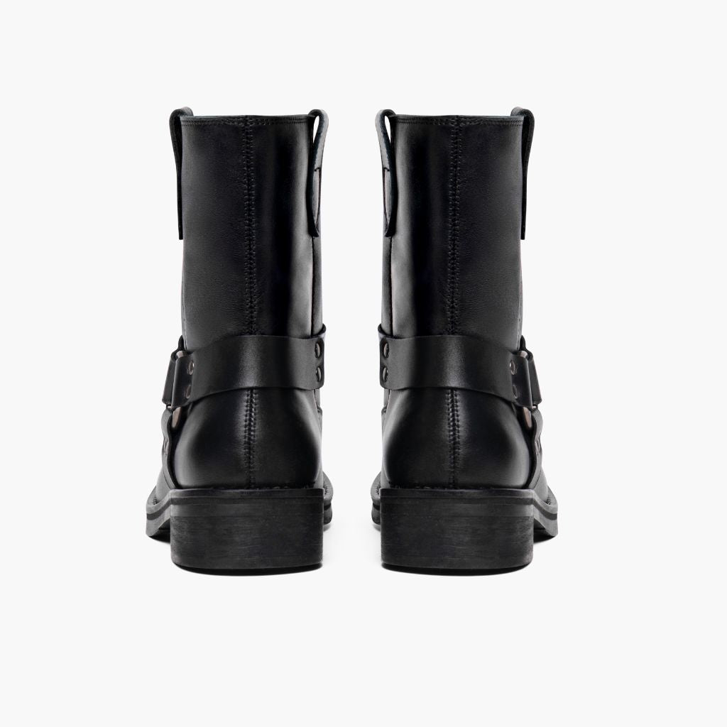 High-Traction Rubber Outsole & Lug Tread Pattern on Outlaw E zezë Çizme lëkure për Femra