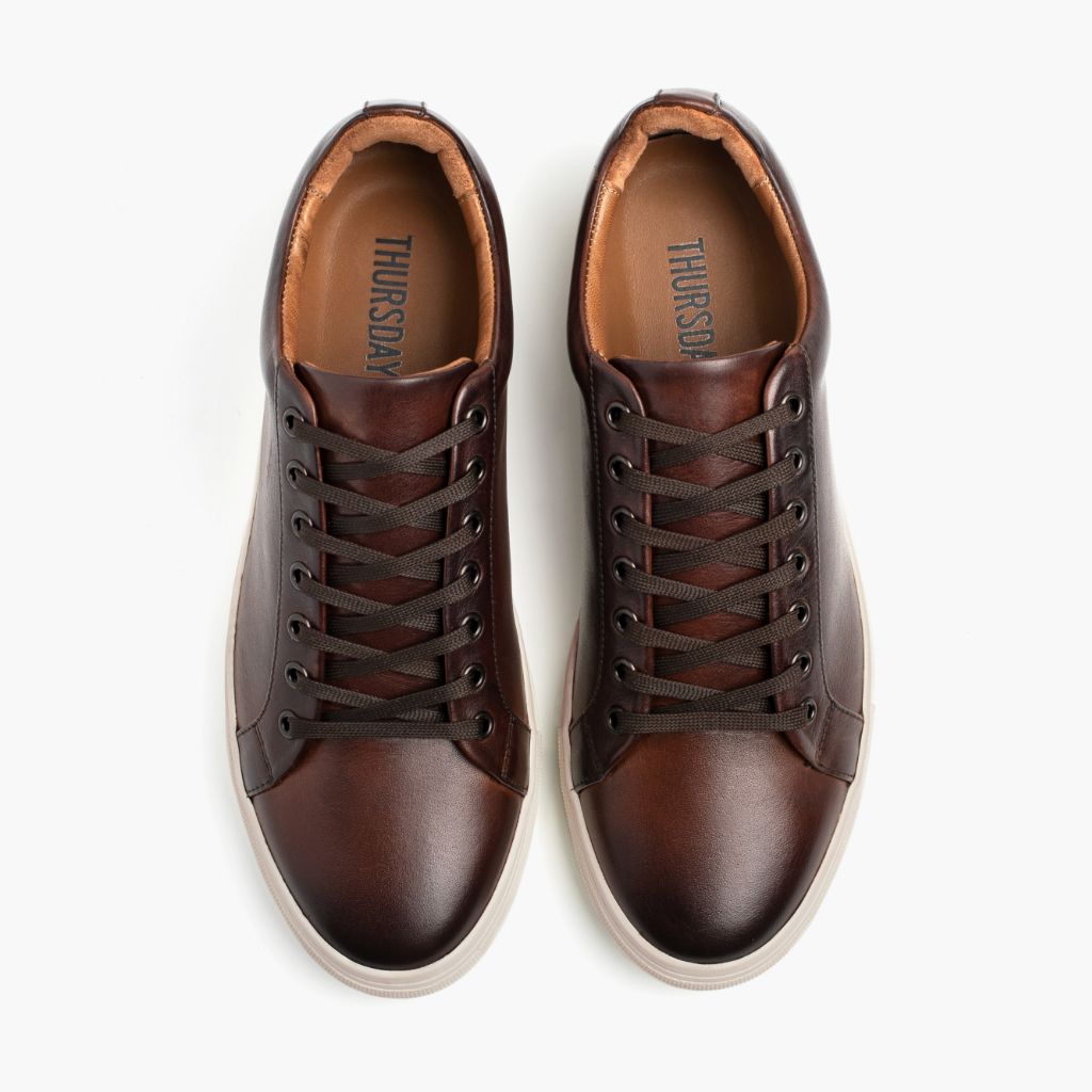 Premier Low Top Coffee Atlete lëkure për Meshkuj For Men - Pjesë e pasme e thembrës e përforcuar dhe qepje dyshe precize
