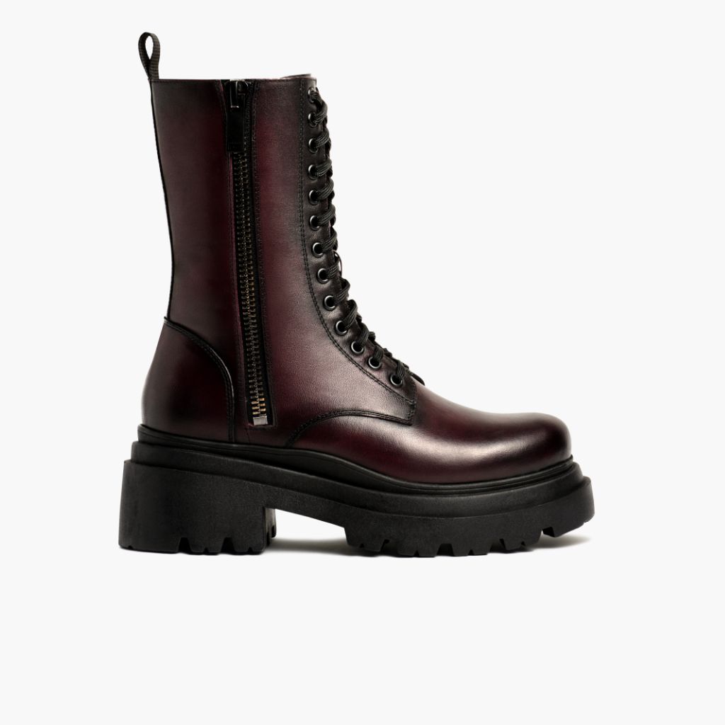 Black Full-Grain leather Boots - Strukturë e qepur Goodyear welt dhe maja e këpucës