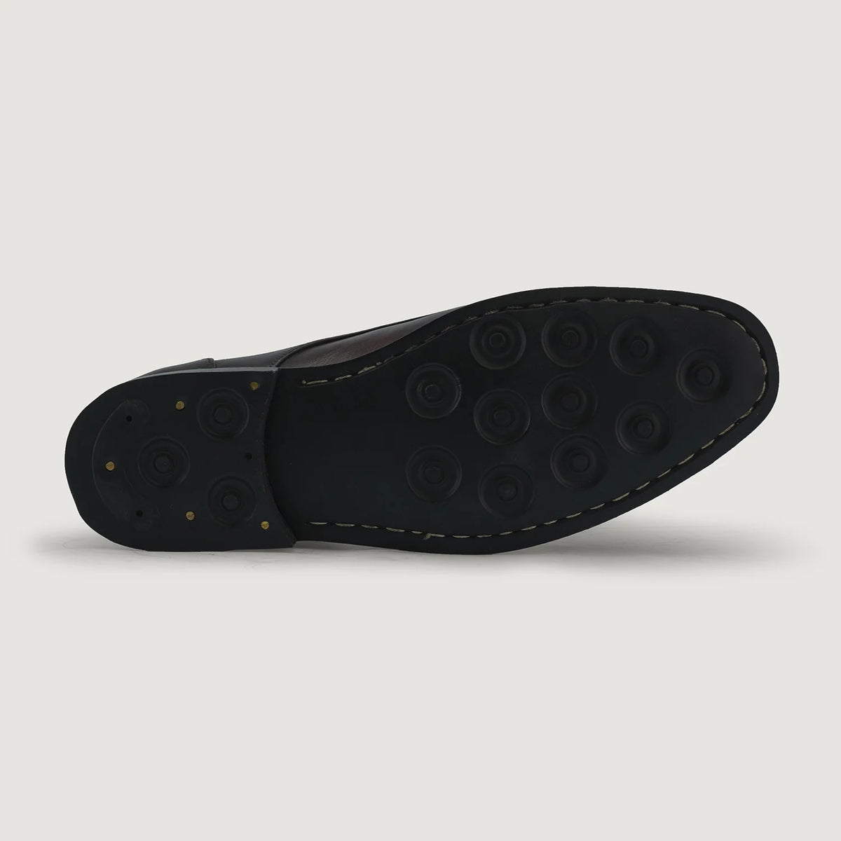 High-Traction Rubber Outsole & Lug Tread Pattern on Attorney Derby Burnished Kafe Këpucë lëkure për Meshkuj For Men