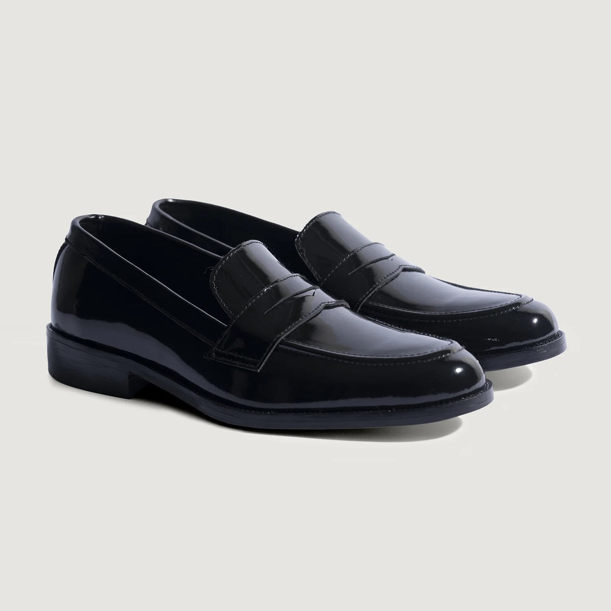 Baxton E zezë Patent Mokasina lëkure për Meshkuj For Men in Patent Black Full-Grain Leather - Pamje anësore | Bli online