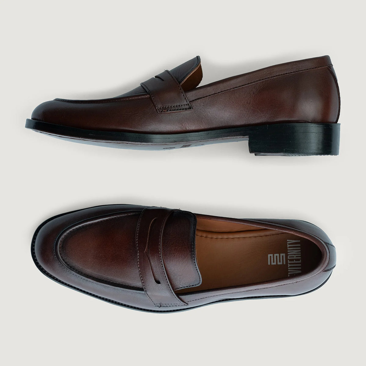 Baxton Burnished Kafe Mokasina lëkure për Meshkuj For Men - Pjesë e pasme e thembrës e përforcuar dhe qepje dyshe precize