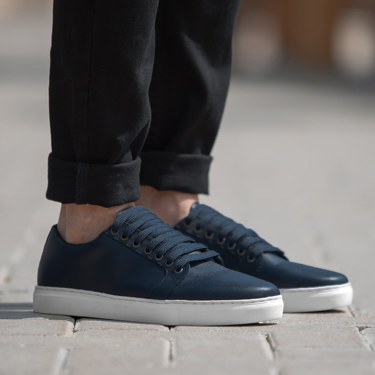 Murphy Low Top Midnight Blu Atlete lëkure për Meshkuj in Midnight Blue Full-Grain Leather - Pamje anësore | Bli online