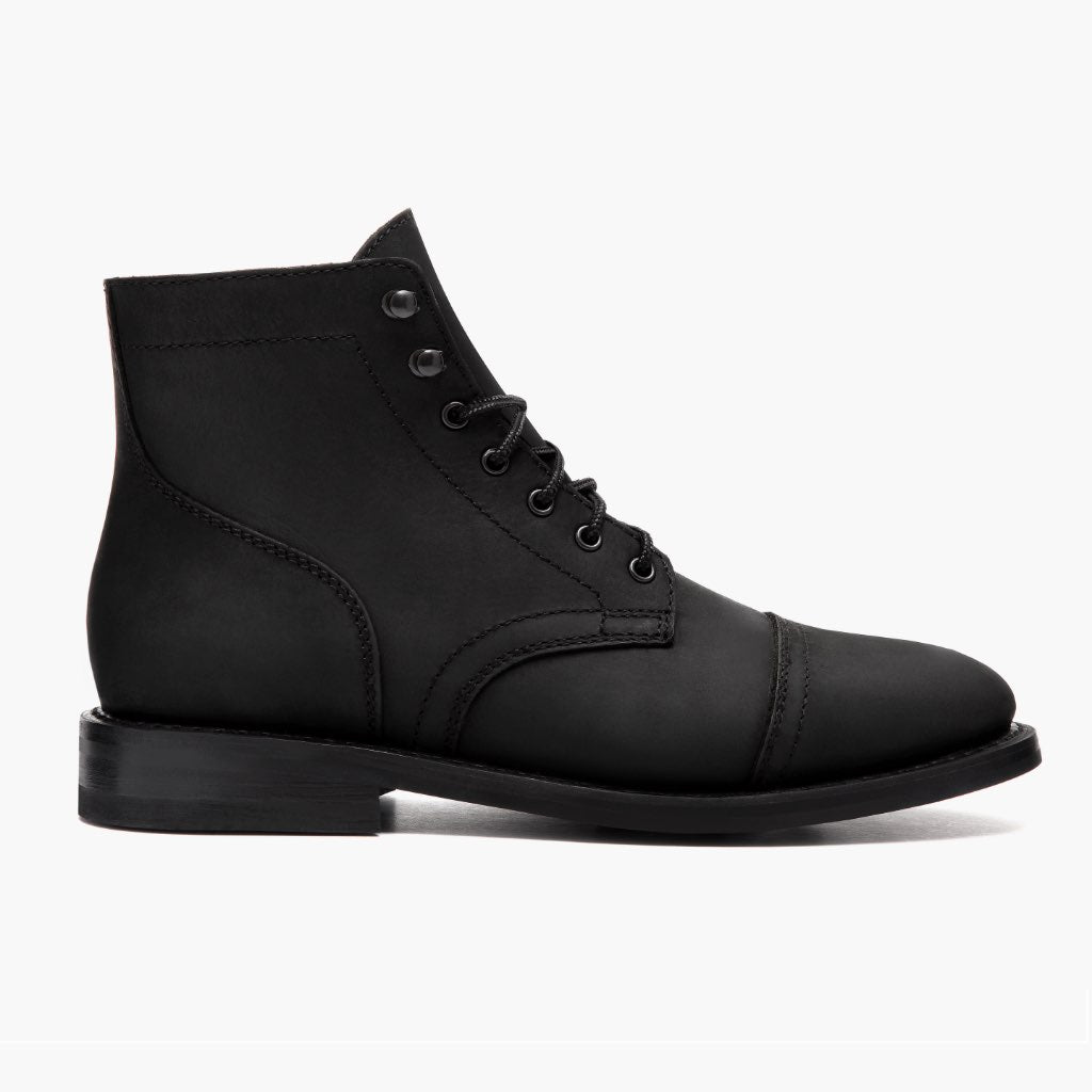 Black Full-Grain leather Boots - Strukturë e qepur Goodyear welt dhe maja e këpucës