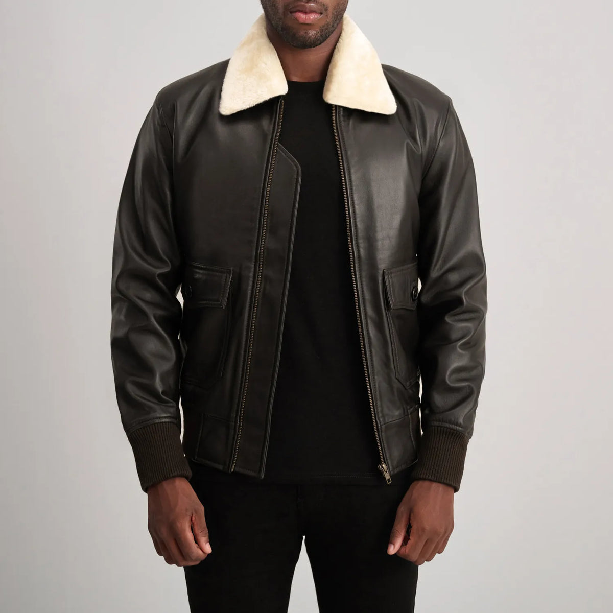 
Airin G-1 Kafe & Cream Xhaketë Bomber Lëkure për Meshkuj in Brown Sheepskin Leather - Pamje ballore dhe siluetë e përshtatur | Bli online