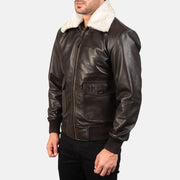 
Brown Sheepskin Leather Bomber Jacket - Pamje e pasme me supe të theksuara dhe buzë të pastër