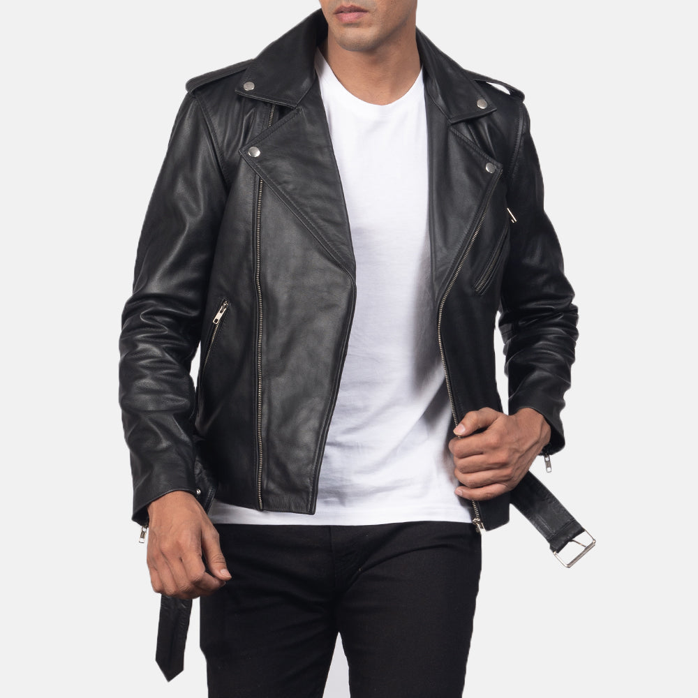 
Detaje nga afër of Notch & Zipper & Waist belt Hardware on Allaric Alley Black Leather Biker Jacket