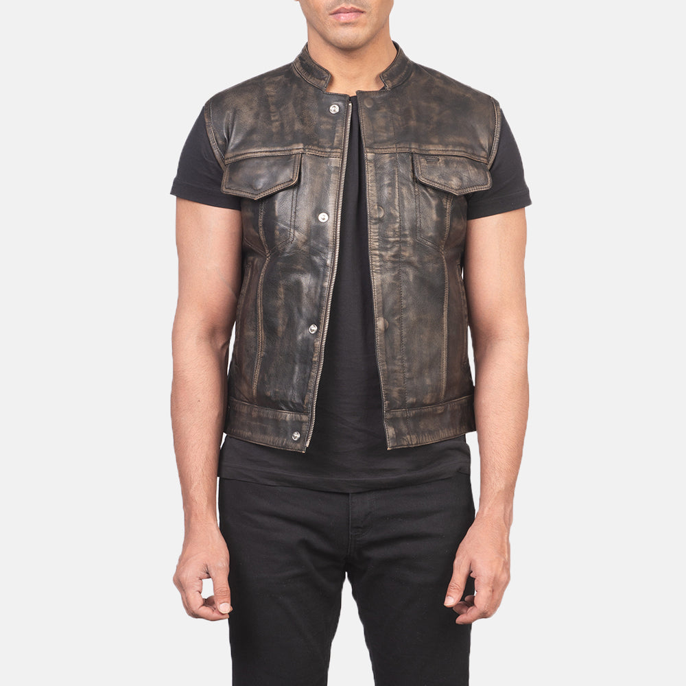 
Atlas Moto Distressed Kafe Jelek Lëkure për Meshkuj in Distressed Brown Sheepskin Leather - Pamje ballore dhe siluetë e përshtatur | Bli online