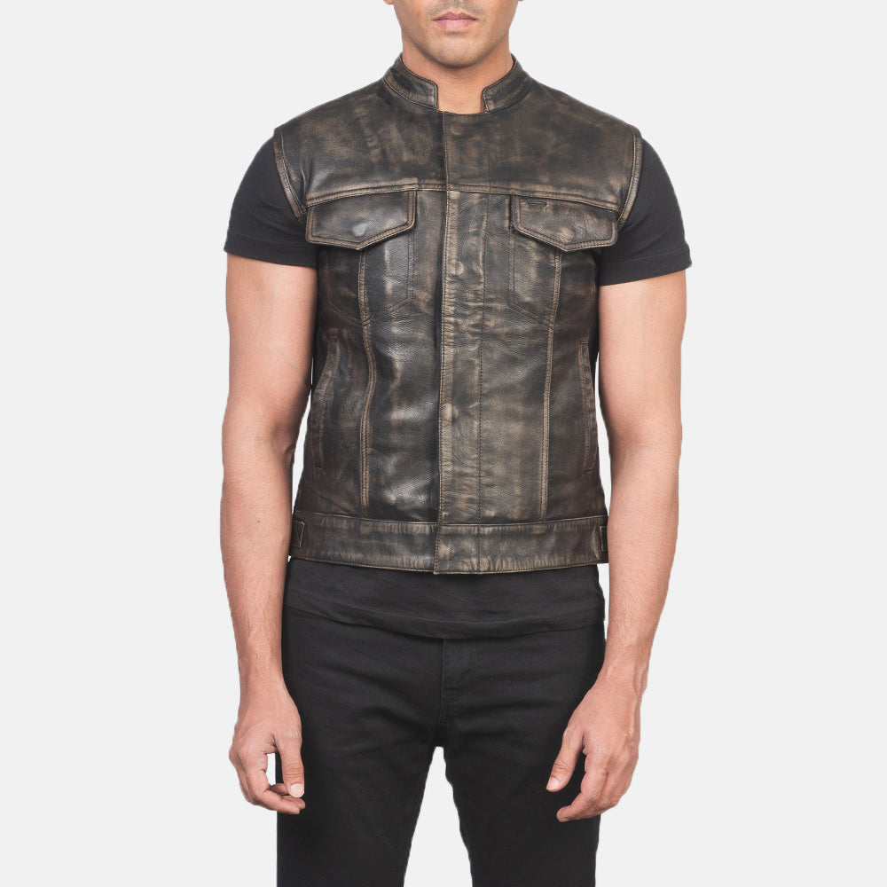 
Detaje nga afër of Band & Zipper with Button Flap Hardware on Atlas Moto Distressed Kafe Jelek Lëkure për Meshkuj