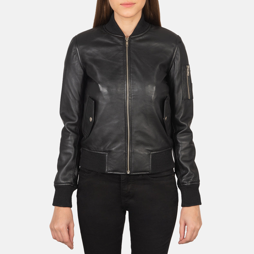 
Detaje nga afër of Rib Knit & Zipper Hardware on Ava Ma-1 Black Leather Bomber Jacket