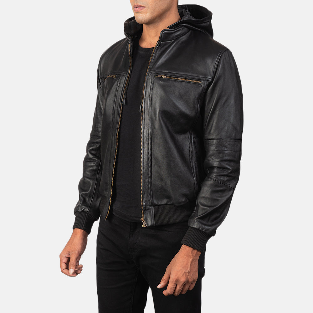
Black Cowhide Leather Bomber Jacket - Pamje e pasme me supe të theksuara dhe buzë të pastër
