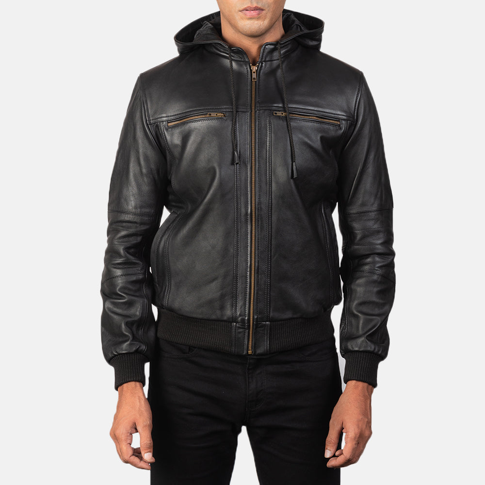 
Bouncer Biz Black Leather Hooded Bomber Jacket - Pamje anësore me prerje ergonomike të mëngëve