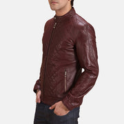 
Maroon Sheepskin Leather Biker Jacket - Pamje e pasme me supe të theksuara dhe buzë të pastër
