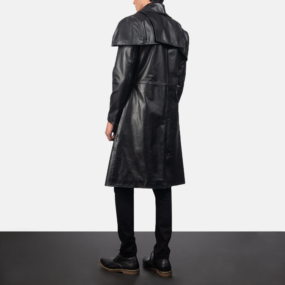 
Classic E zezë Leather Duster për Meshkuj - Pamje anësore me prerje ergonomike të mëngëve