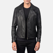 
Danny Quilted Brown Leather Biker Jacket in Distressed Brown Goatskin Leather - Pamje ballore dhe siluetë e përshtatur | Bli online