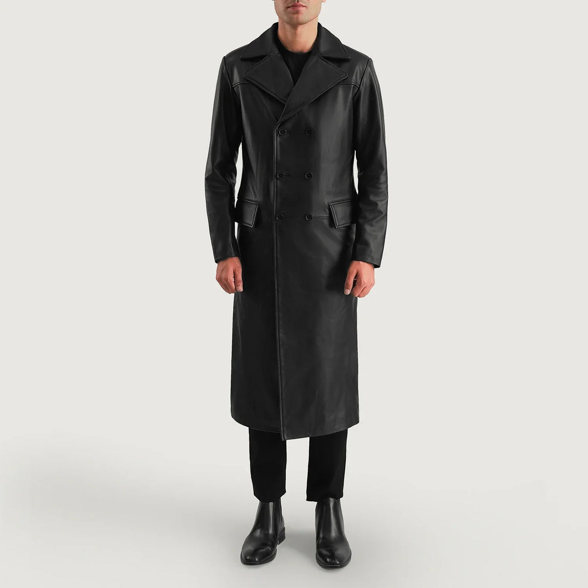 
Delmar Black Leather Double Breasted Coat - Pamje anësore me prerje ergonomike të mëngëve