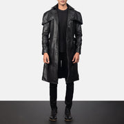 
Deux E zezë Leather Duster për Meshkuj in Black Cowhide Leather - Pamje ballore dhe siluetë e përshtatur | Bli online