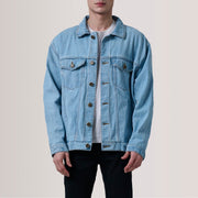 
Eddie Light Blu Oversized Denim Trucker Xhaketë Lëkure për Meshkuj For Men in Light Blue Full-Grain Leather - Pamje ballore dhe siluetë e përshtatur | Bli online