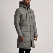 
Pamje e veshur në trup:  Floyd Tan Hooded Leather Puffer Coat në model në dritë natyrale dite