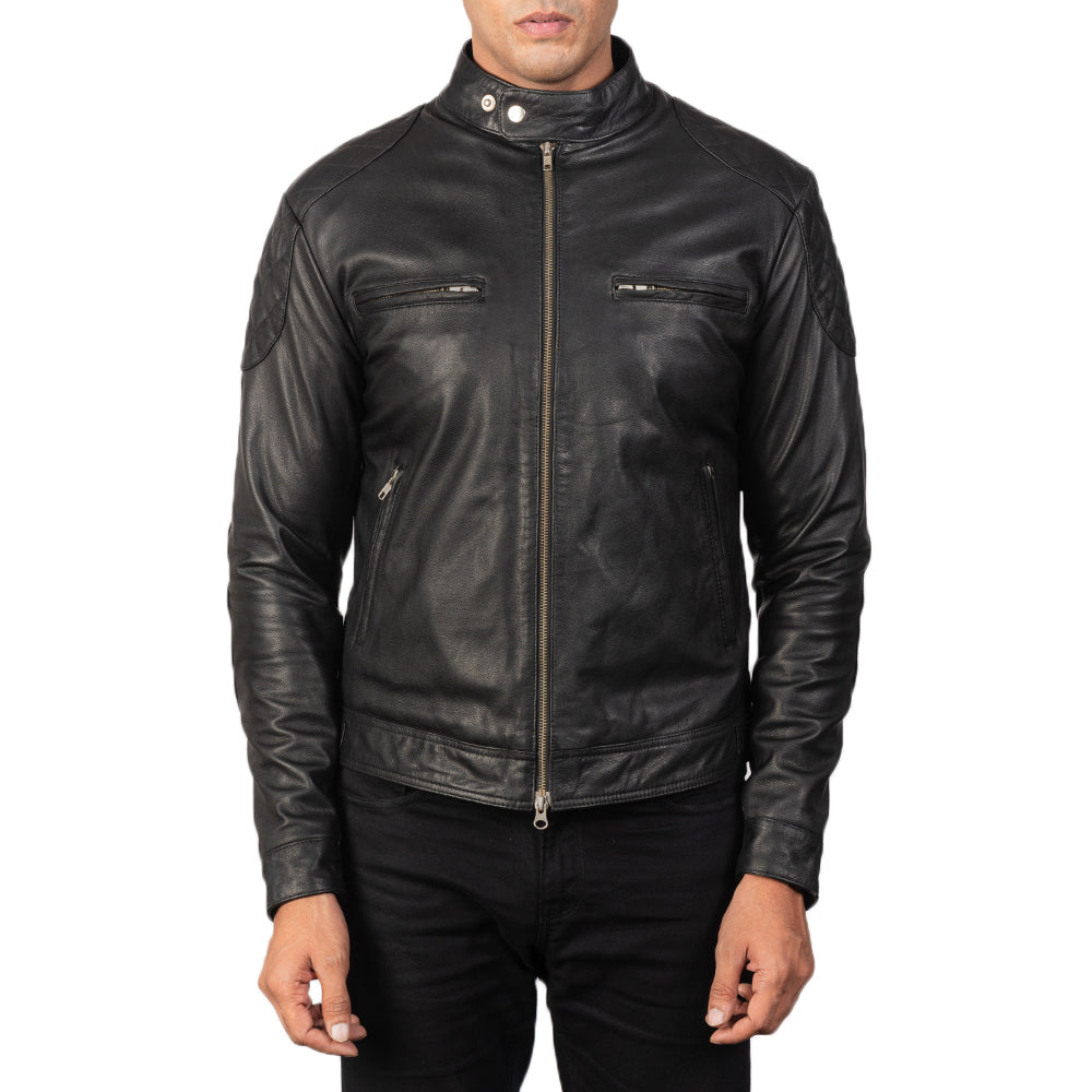 
Detaje nga afër of Band with snap buttons & Zipper Hardware on Gatsby Quilted Black Leather Biker Jacket