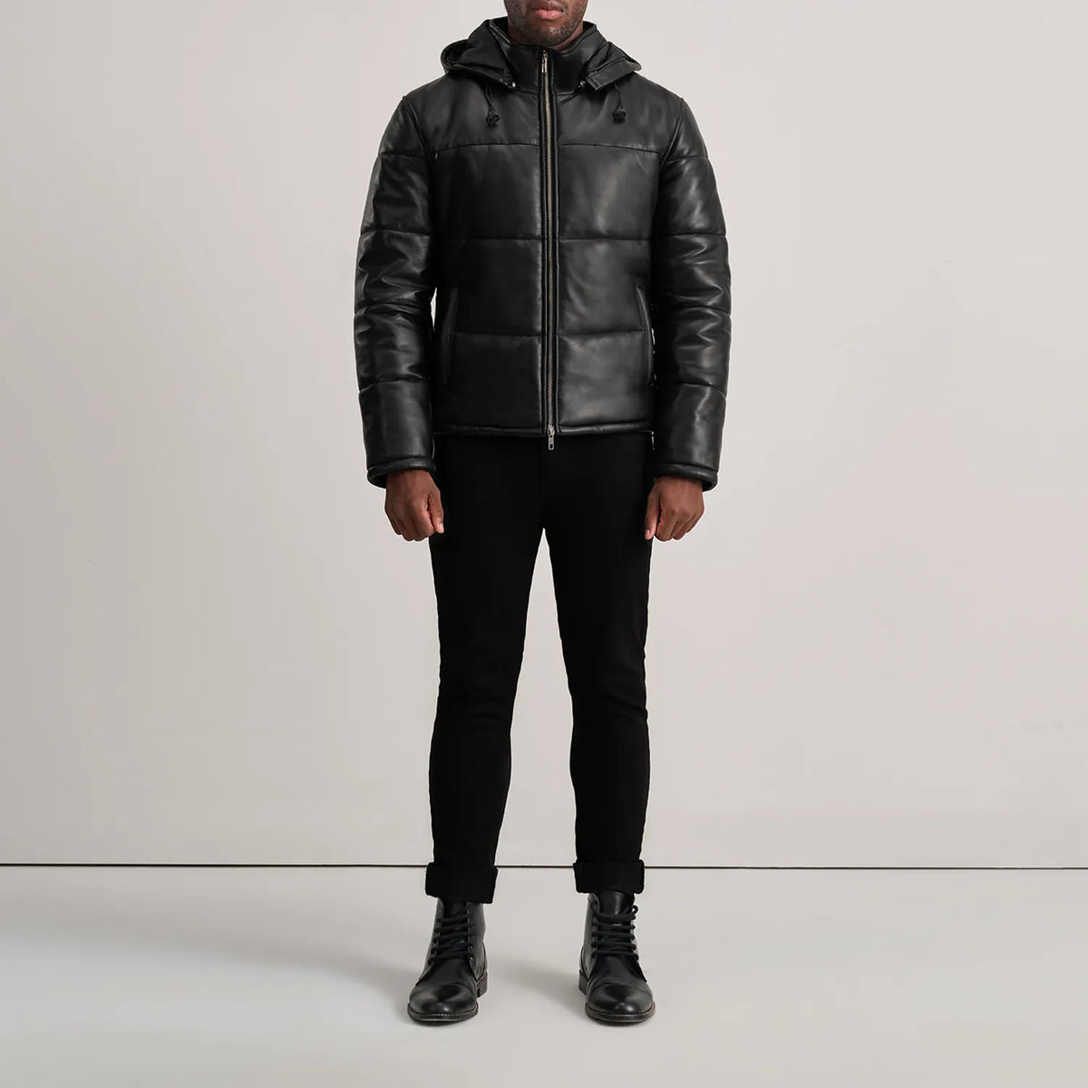 
Gordon Tan Hooded Leather Puffer Jacket - Pamje anësore me prerje ergonomike të mëngëve