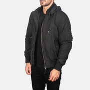 
Black Polyester Bomber Jacket - Pamje e pasme me supe të theksuara dhe buzë të pastër