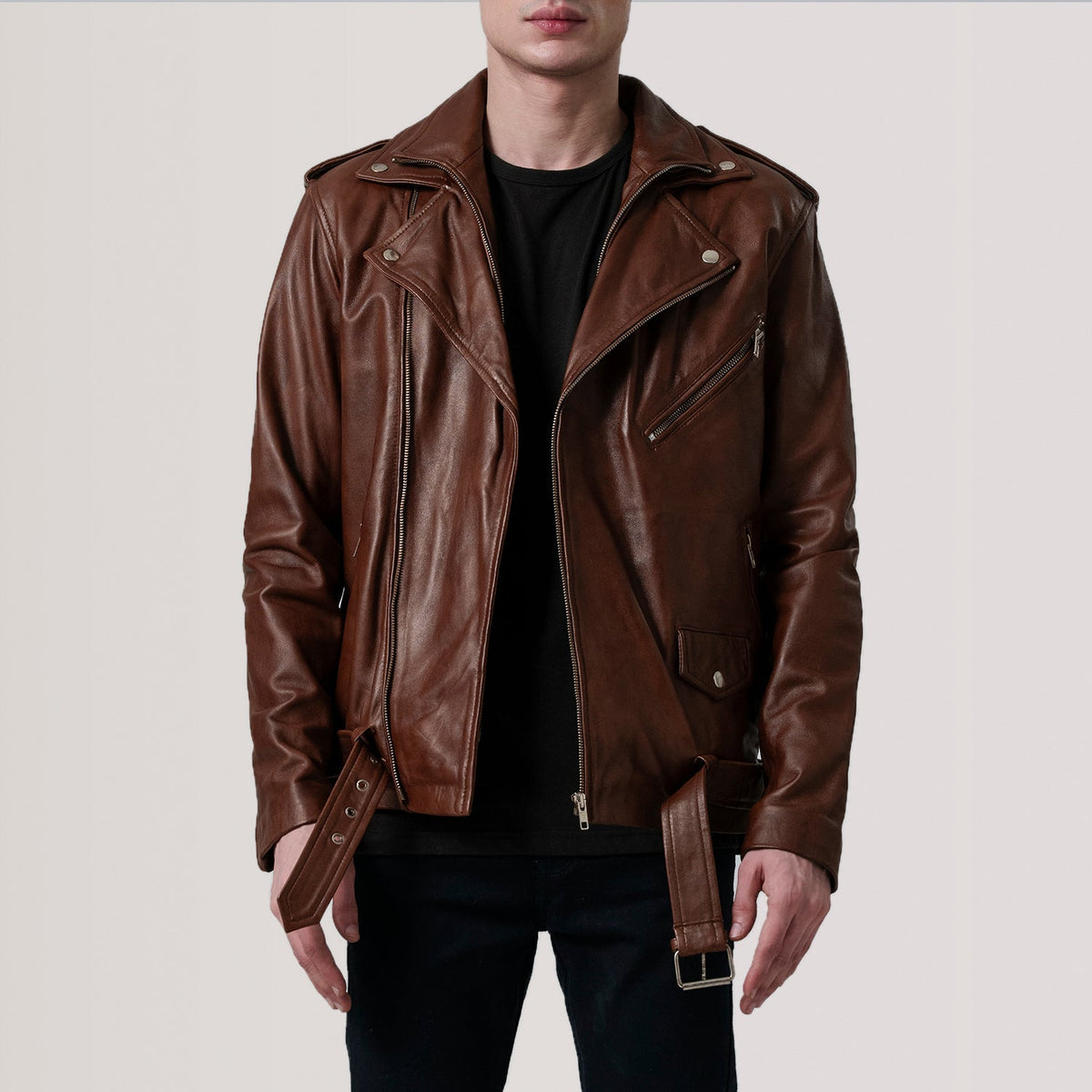 
Kole Waxed Kafe Leather Double Rider Xhaketë Lëkure për Meshkuj in Distressed Brown Sheepskin Burnished - Pamje ballore dhe siluetë e përshtatur | Bli online