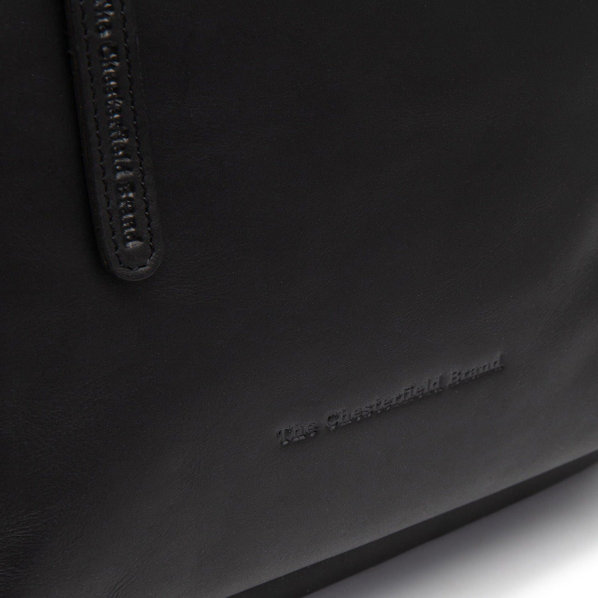 
Pamje e brendshme Showing Dedicated Padded Laptop Sleeve & Multi-Compartment Organization