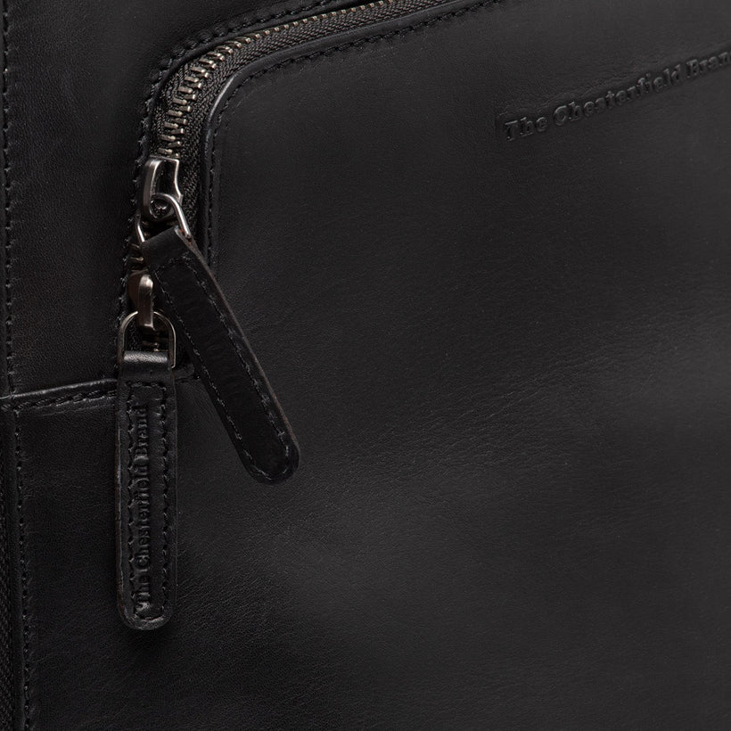 Fornella Full-Grain Leather Backpack për femra