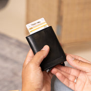 
Classic 100% Full-Grain Leather Card Holder - Pamje e pasme me rripa lëkure të përforcuar