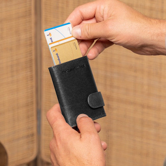
Classic 100% Full-Grain Leather Card Holder - Pamje e pasme me rripa lëkure të përforcuar