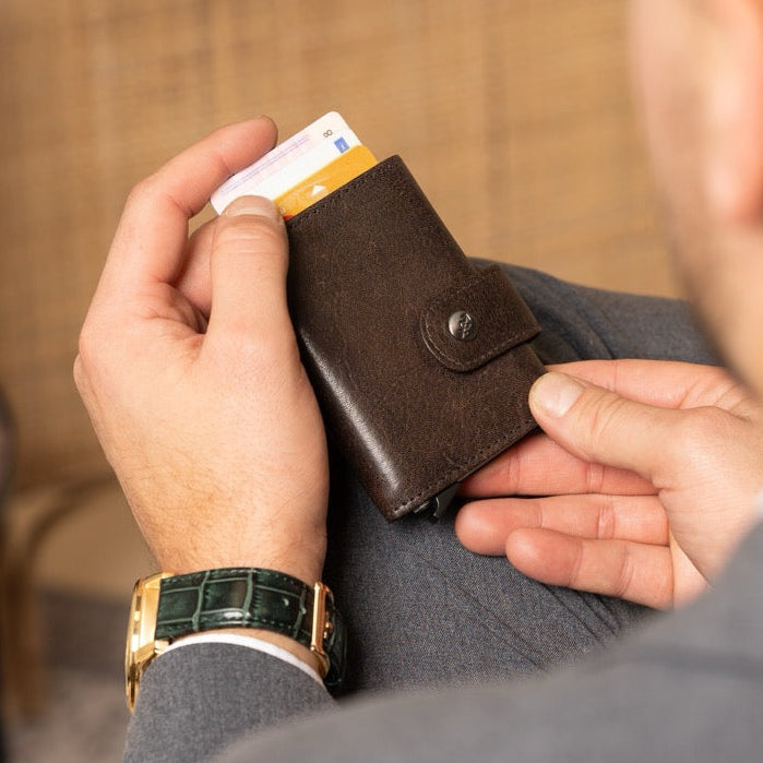 Varrano Full-Grain Leather Card Holder për femra