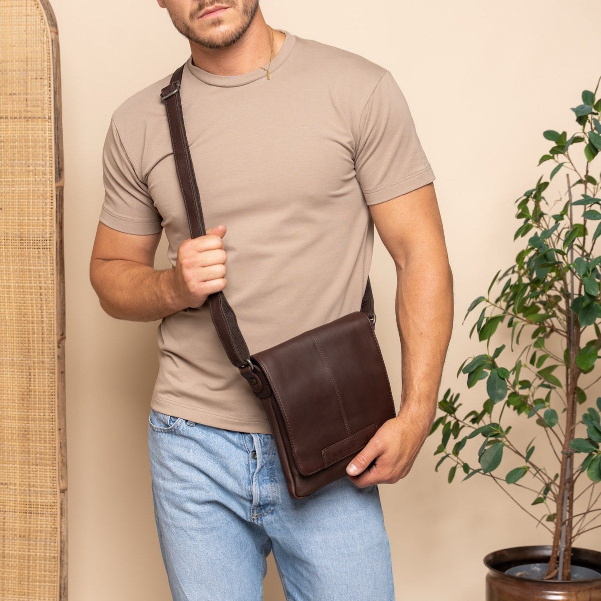 
Bodin Çantë crossbody lëkure – alternate product view 3