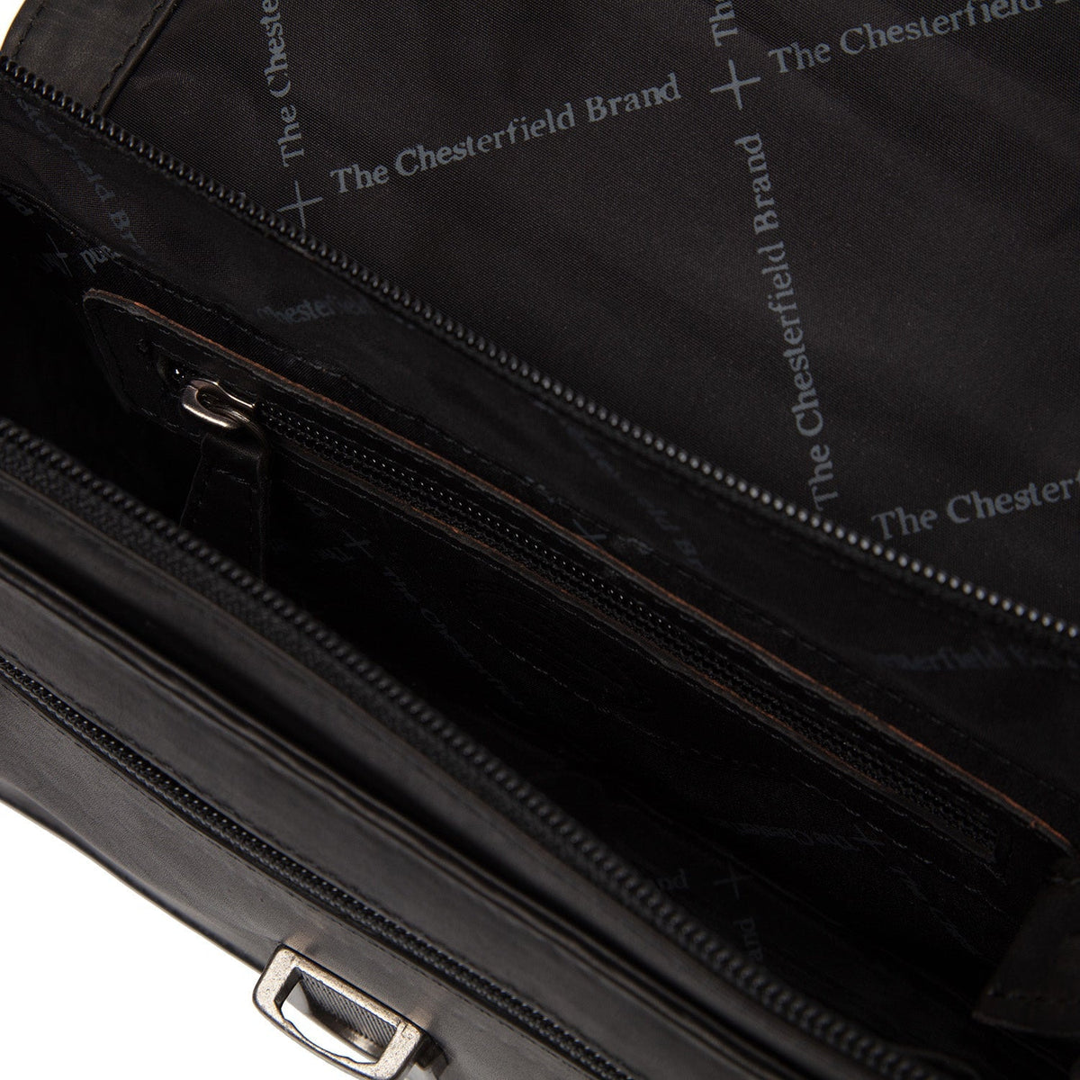
Solid Antique Brass Hardware & Heavy-Duty Dual Zipper Detail on Lucca Çantë crossbody lëkure